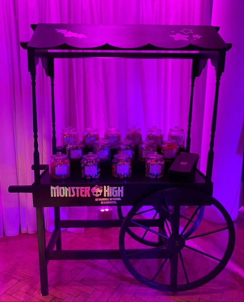 themed sweet cart for monster high the movie